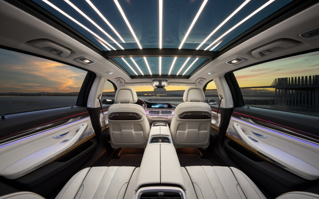 Vue latérale de la BMW Série 7 Sedan de luxe